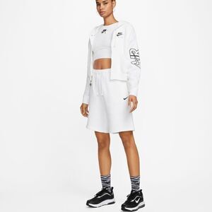 𝅺NIKE Women's White Oversized Baddie Essential Fleece High Rise Shorts